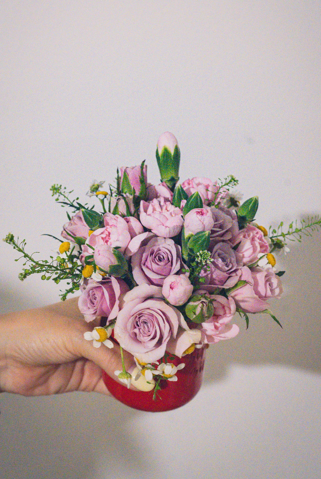 Minimalist centerpiece